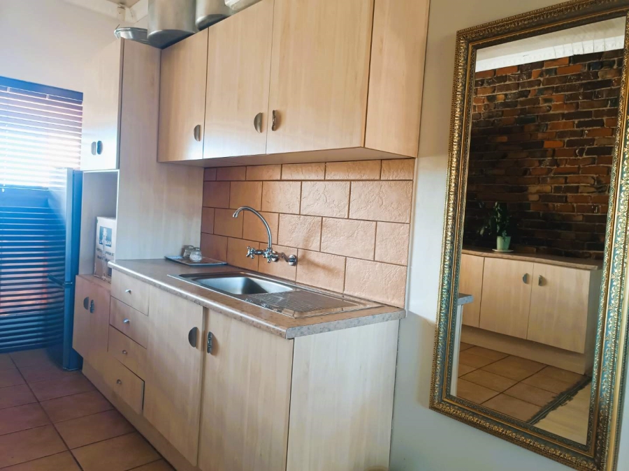 5 Bedroom Property for Sale in Pellissier Free State